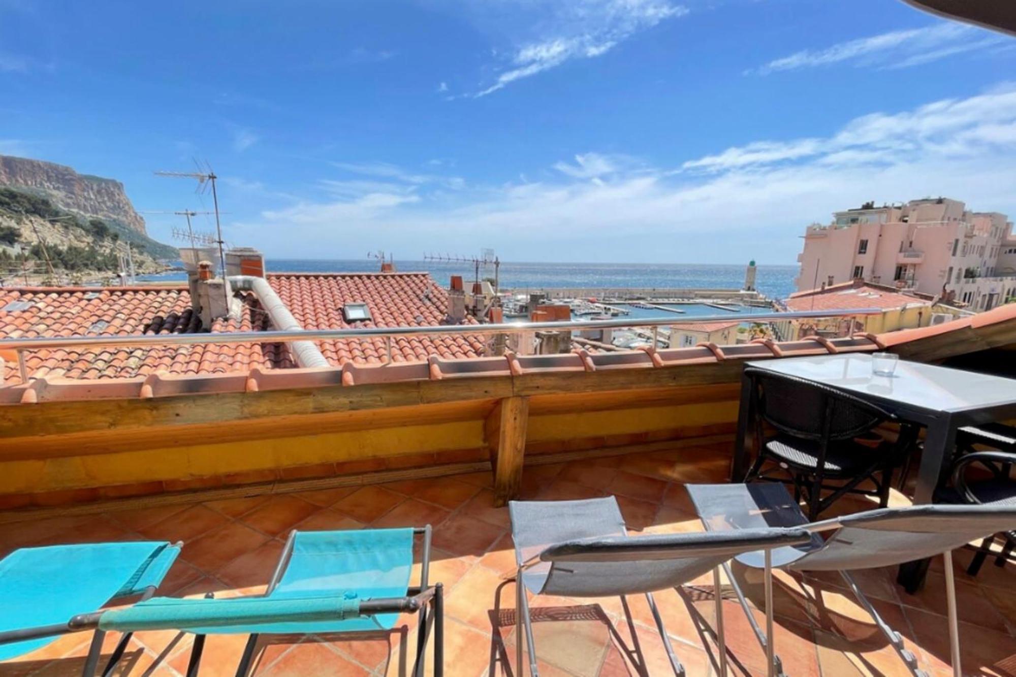 La Perle De Cassis - Terrace With Sea View Apartment Exterior photo